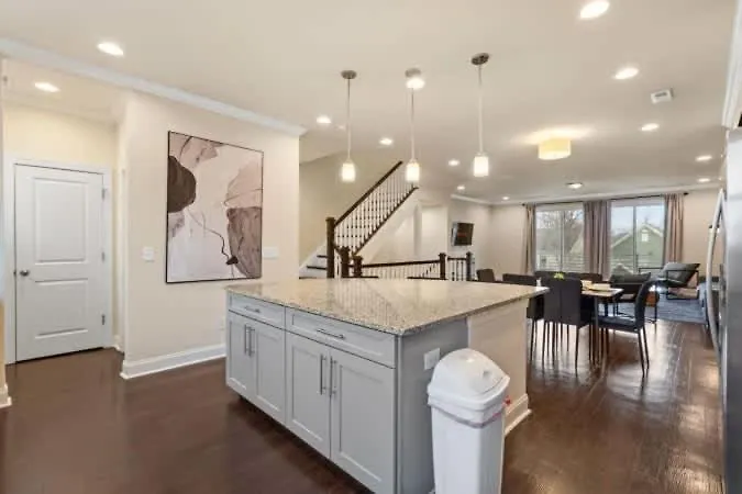 Holiday home Luxurious King 3Br Townhouse In Uptown Charlotte! Villa